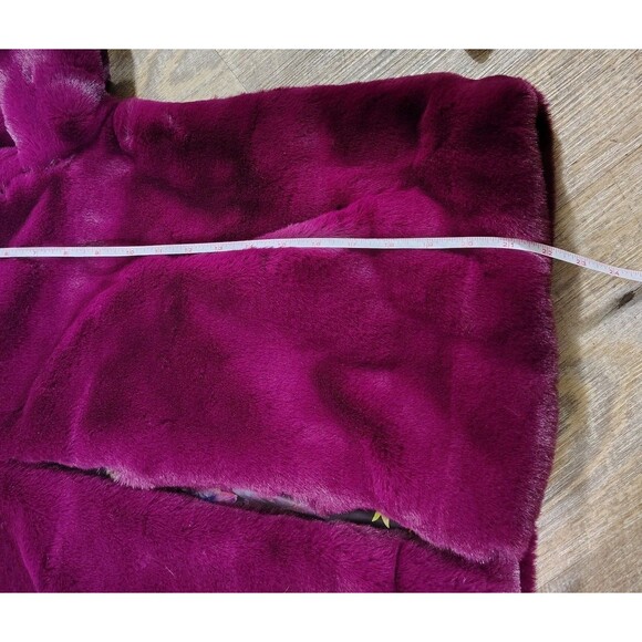 Womens Faux Fur Jacket L Magenta Plush Glam Mob Wife Y2K Cropped Statement Coat - Picture 7 of 9